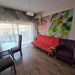 Flat Next To Papas