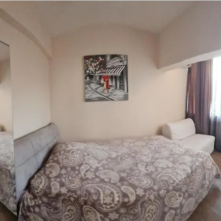 Flat Next To Papas * Limisso